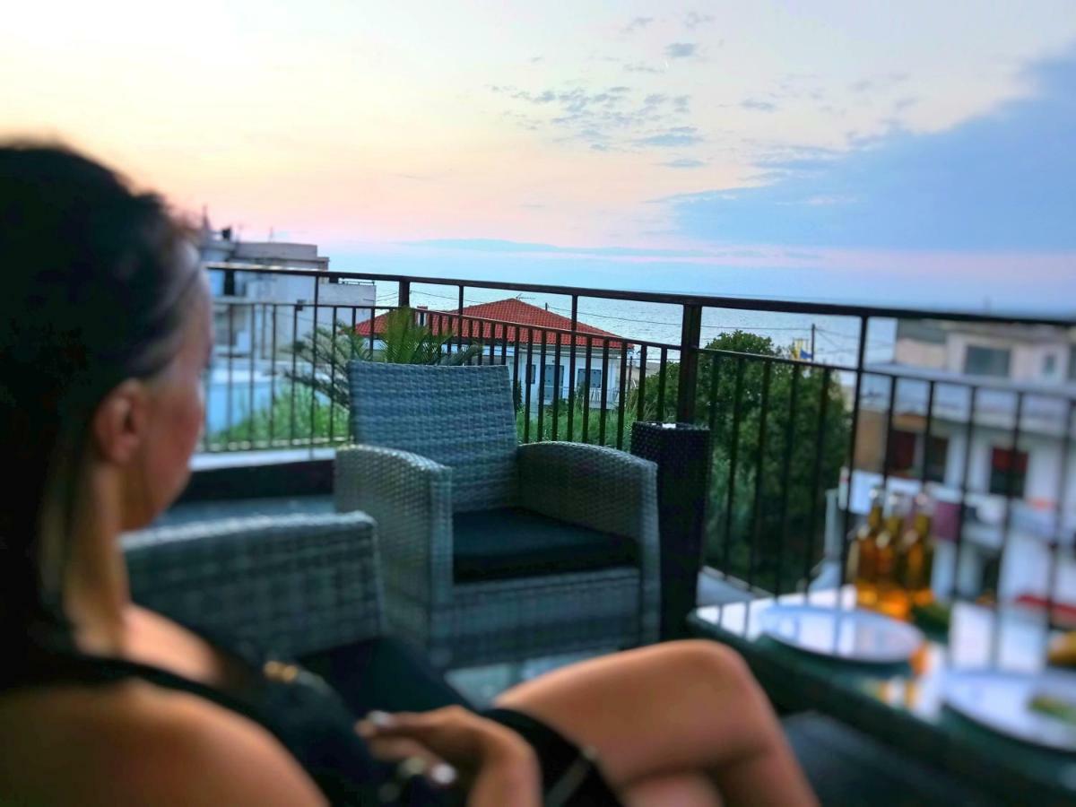 Pure Bliss Luxury Beachfront Apartment With Panoramic Sea Views, Electric Bbq, Gym Equipment And More Agía Triás Buitenkant foto